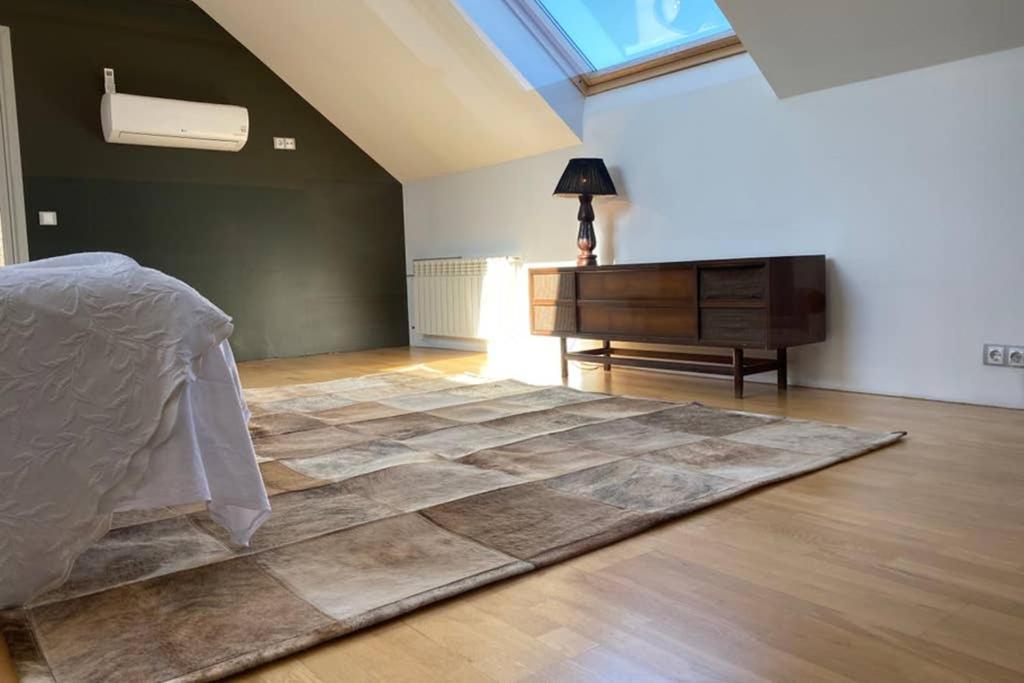 Valdevebas chalet con piscina en Madrid centro WIFI gratis Exterior foto