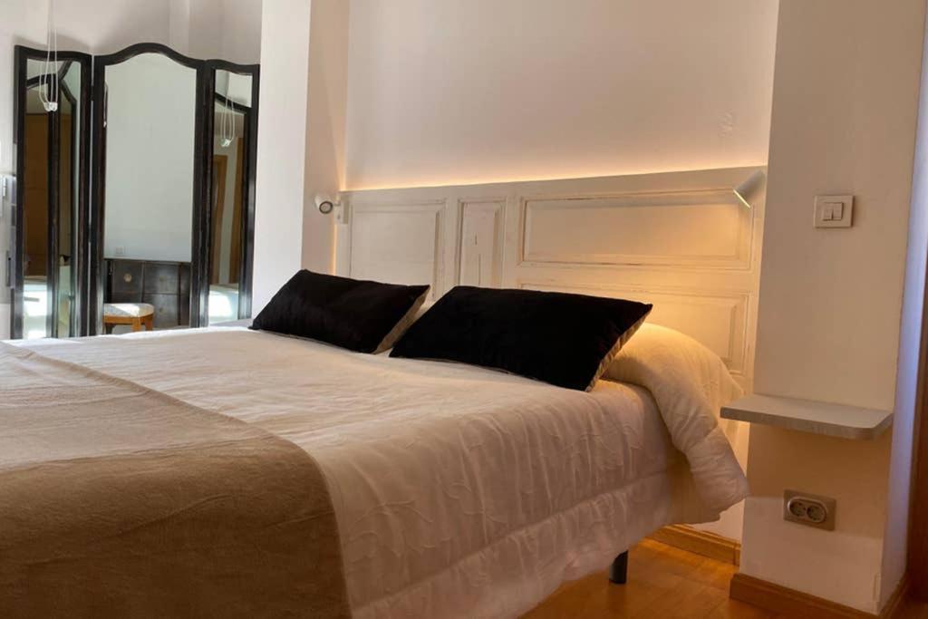 Valdevebas chalet con piscina en Madrid centro WIFI gratis Exterior foto