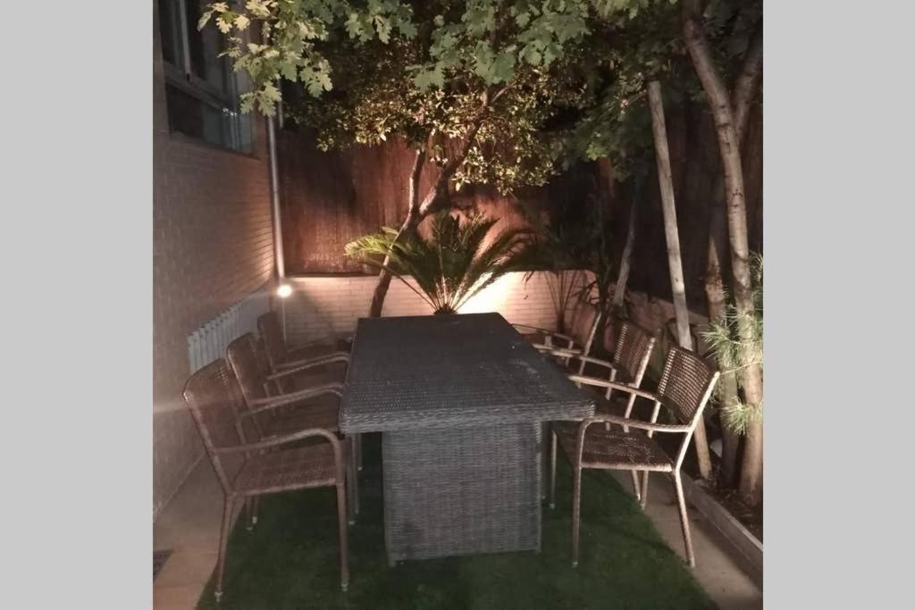 Valdevebas chalet con piscina en Madrid centro WIFI gratis Exterior foto