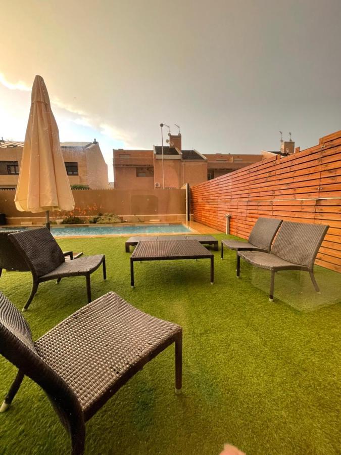 Valdevebas chalet con piscina en Madrid centro WIFI gratis Exterior foto