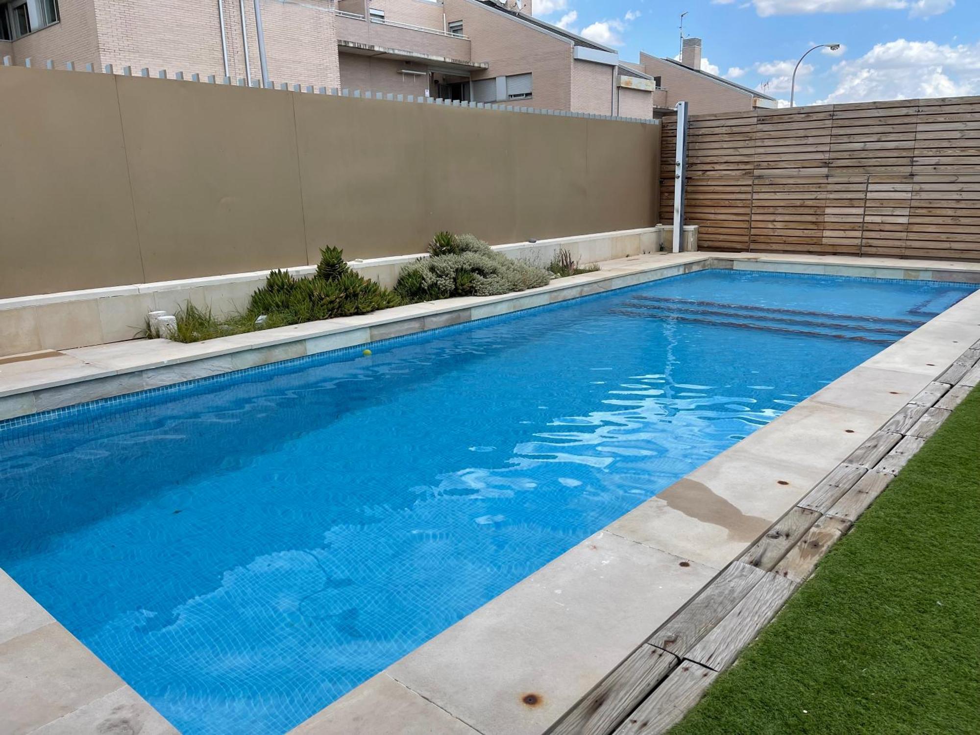 Valdevebas chalet con piscina en Madrid centro WIFI gratis Exterior foto