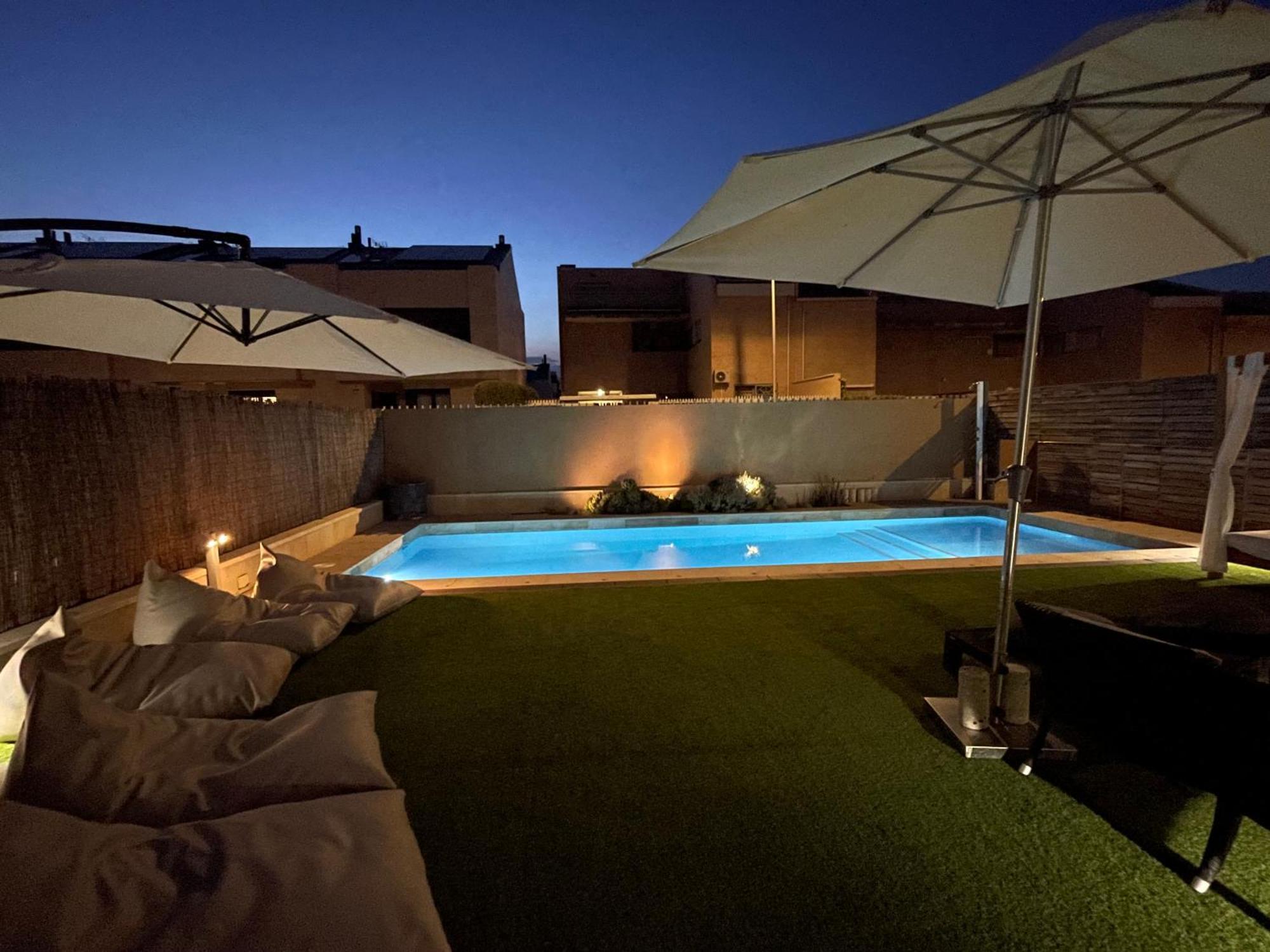Valdevebas chalet con piscina en Madrid centro WIFI gratis Exterior foto
